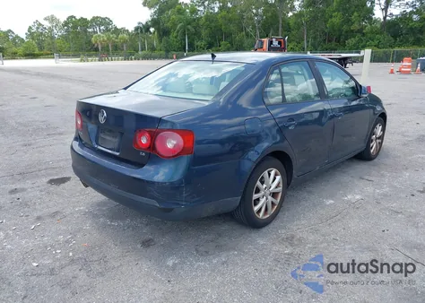 2010 Volkswagen Jetta Limited Edition из США, поврежденный, VIN 3VWRX7AJ0AM136319